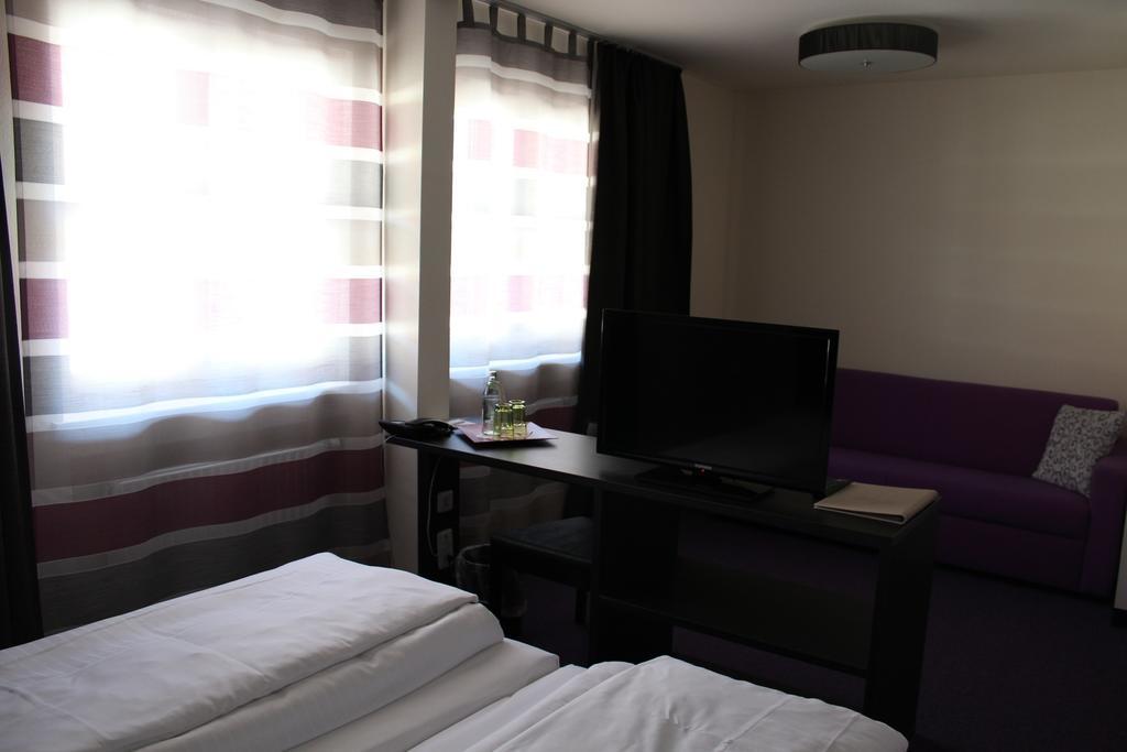 Amiga Hotel Muenchen Messe Exteriör bild